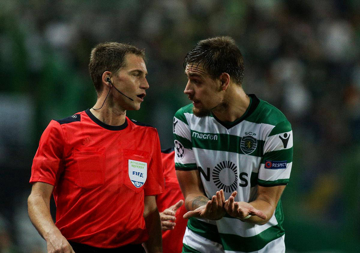 包含里程碑夜费城76人主帅复盘；葡超国际比赛日刷纪录；压力陡增；身体对抗强度拉满的词条